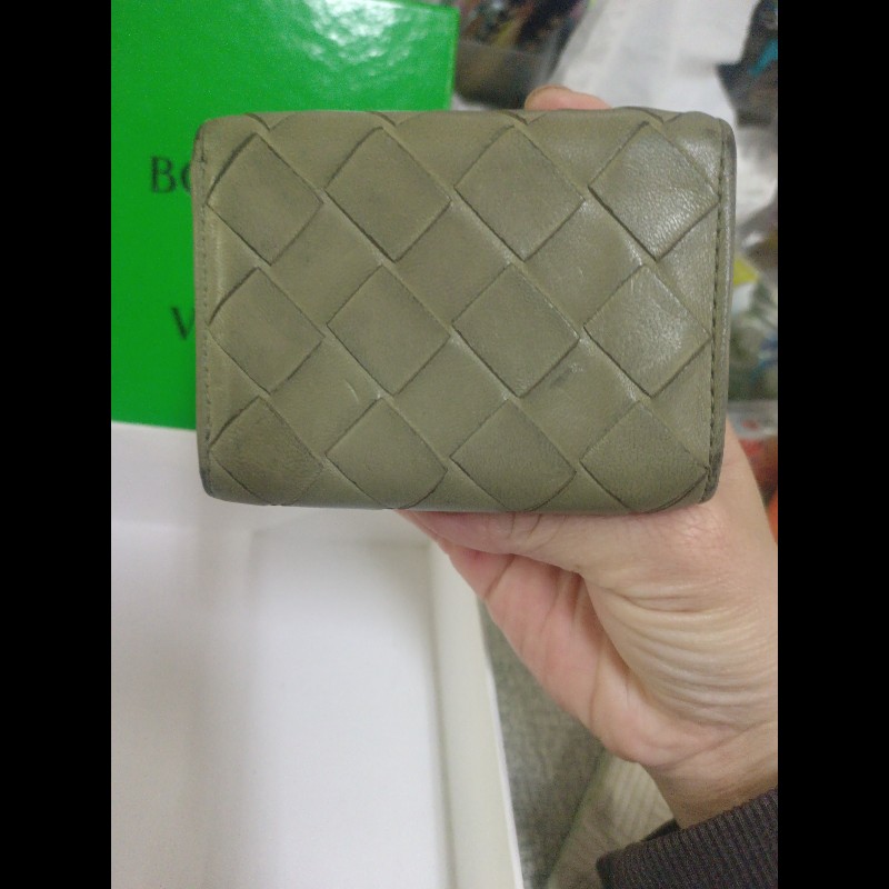 BV 鼠尾草綠三折短夾-6