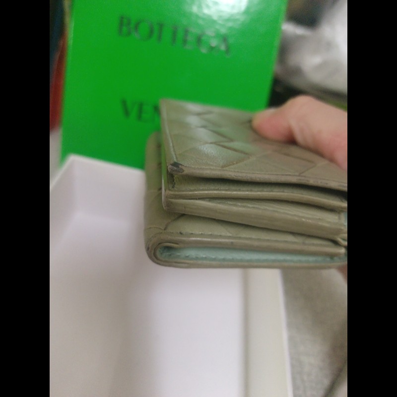 BV 鼠尾草綠三折短夾-8