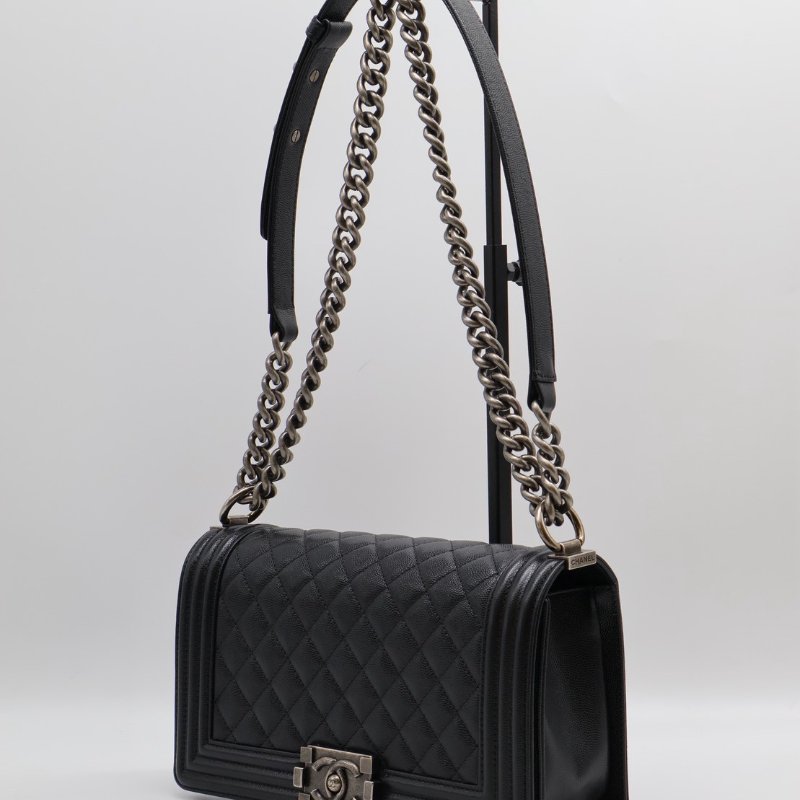 CHANEL Boy25 粒面牛皮口蓋包 - 黑銀26開-15