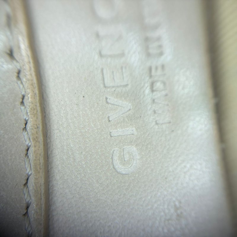 Givenchy 皮革斜背包-5