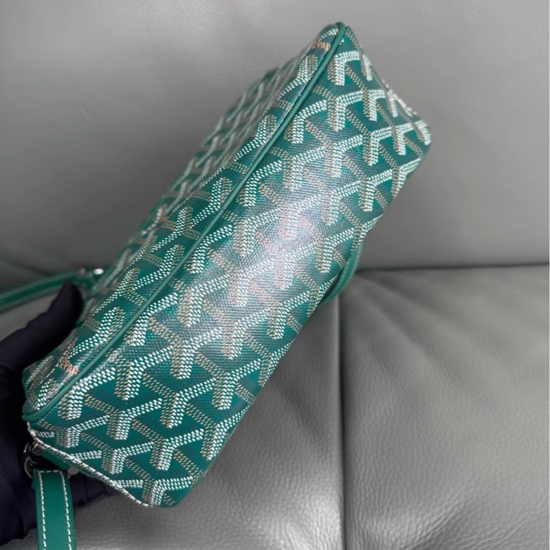 超限量低價💯帥潮必入😎Goyard戈雅Cap-vert綠色Y字老花塗層帆布相機包斜挎包肩背包📷-14