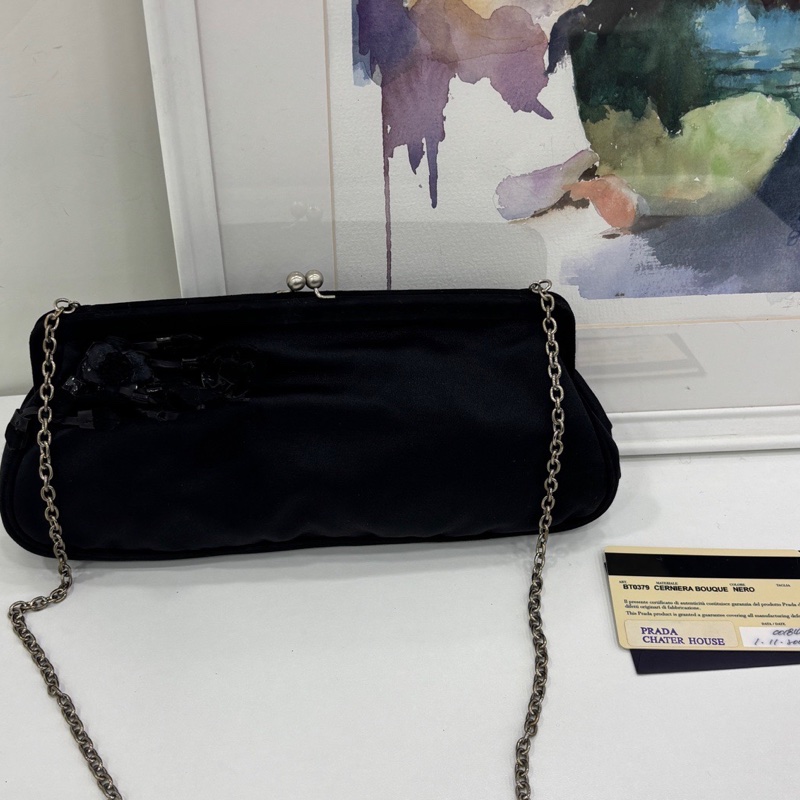 Prada vintage 中古包 黑色 緞面 蛙口包-2
