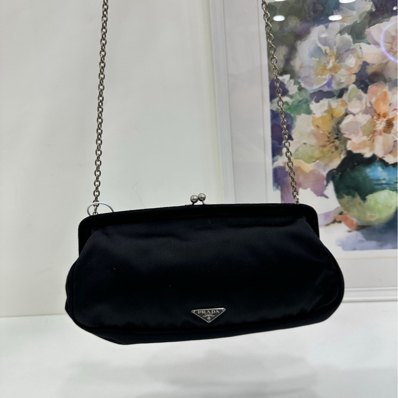 Prada vintage 中古包 黑色 緞面 蛙口包-6