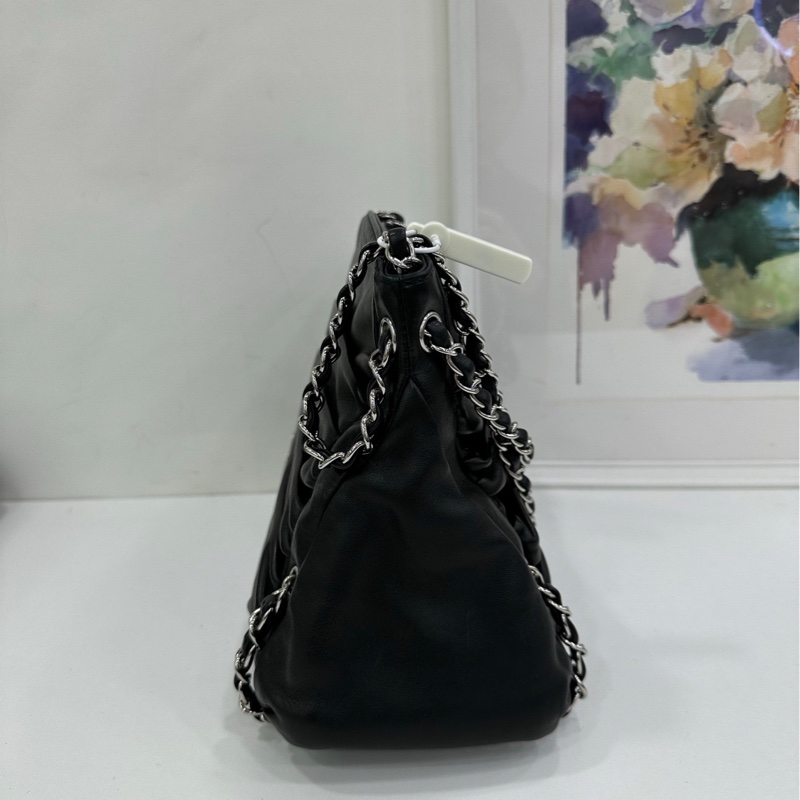 Chanel黑銀滾邊2way羊皮機場包 原始好成色，98-99新，13開有卡-4