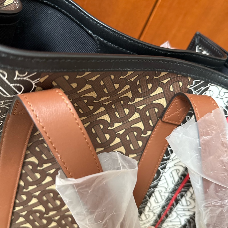 全新 burberry 手提袋 肩背袋 托特包 公事袋-11
