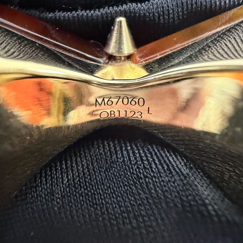 LV Spiky bow 玳瑁領結造型戒指 LN008-12