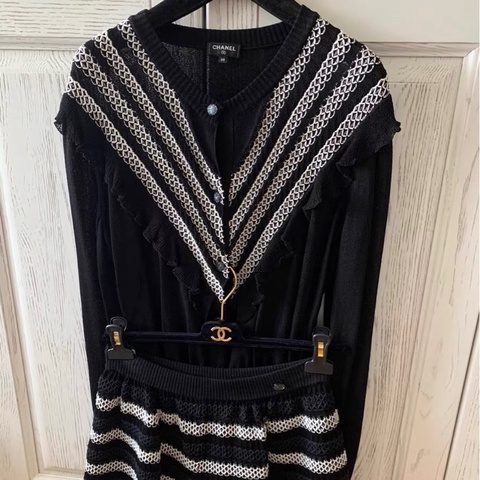 Chanel套裝衣服38碼，短褲36碼