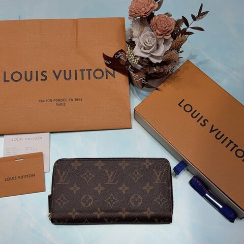 LV Monogram 老花棕色拉鍊長夾