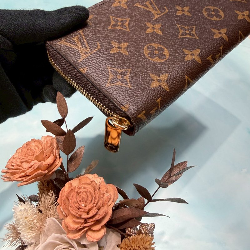 LV Monogram 老花棕色拉鍊長夾-7