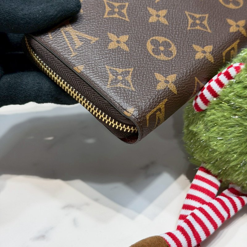 LV Monogram拉鍊長夾-7