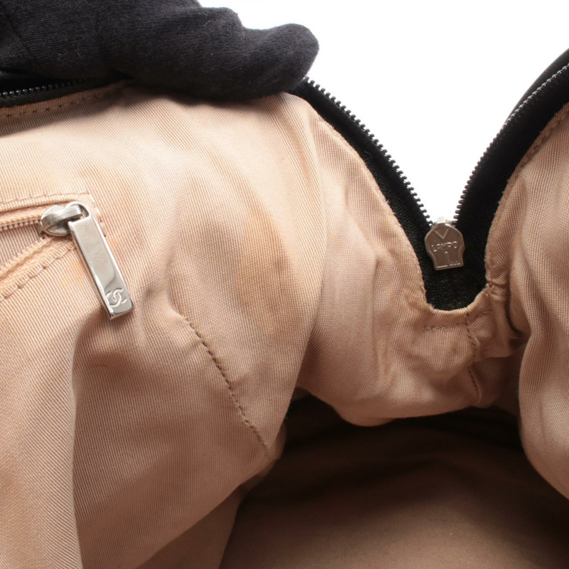 香奈兒 (CHANEL) Unlimited 壓花logo肩背包，黑色皮革，二手，女士款，附五金配件-4