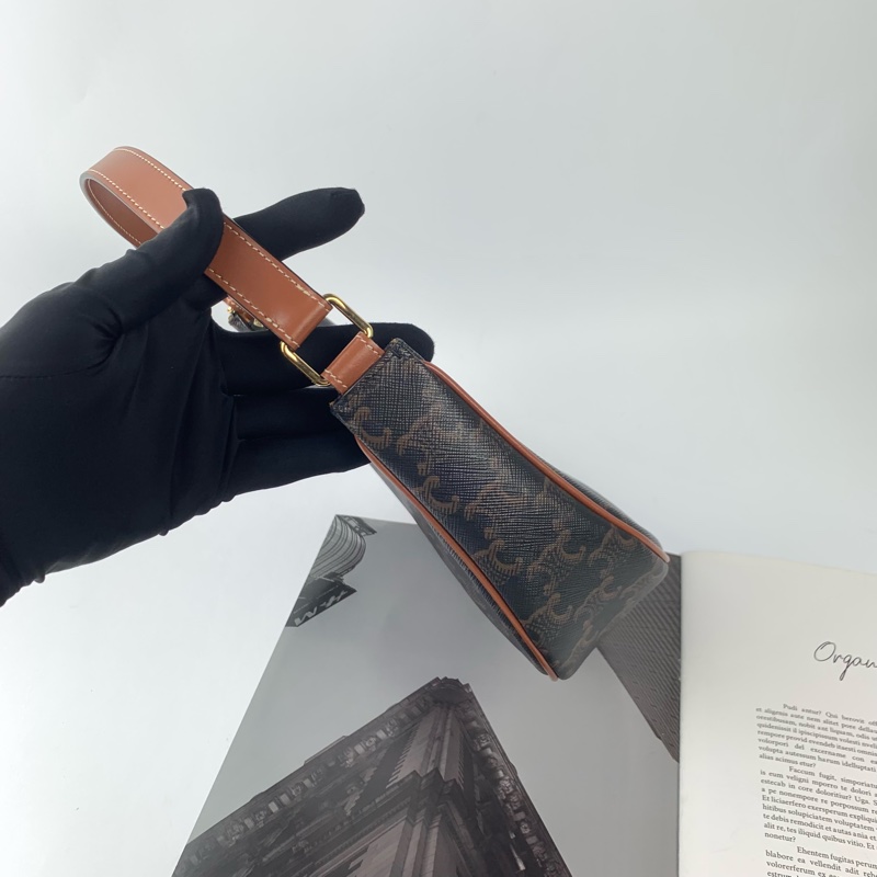 Celine腋下包經典老花配色❤️包況很新👍-5