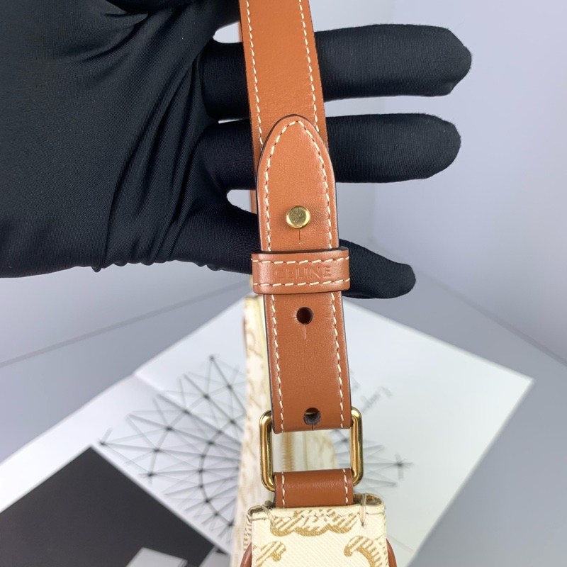 Celine白色腋下包🤍包況很新❤️-6