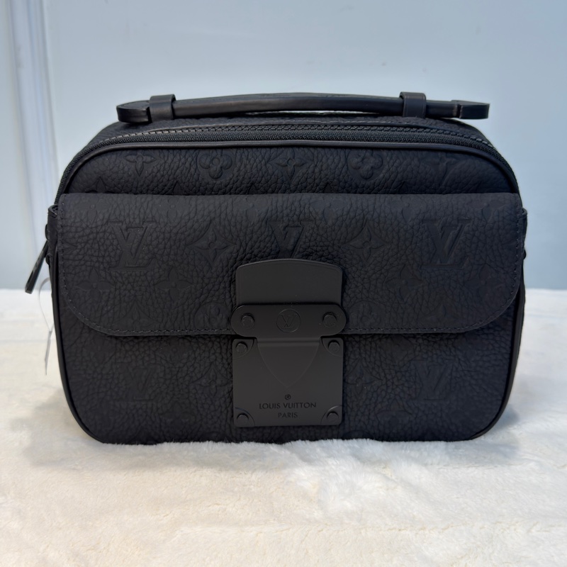 LV S-Lock Messenger 全套齊 最型格暗黑風格🖤情人節回禮一流❤️🔥-1