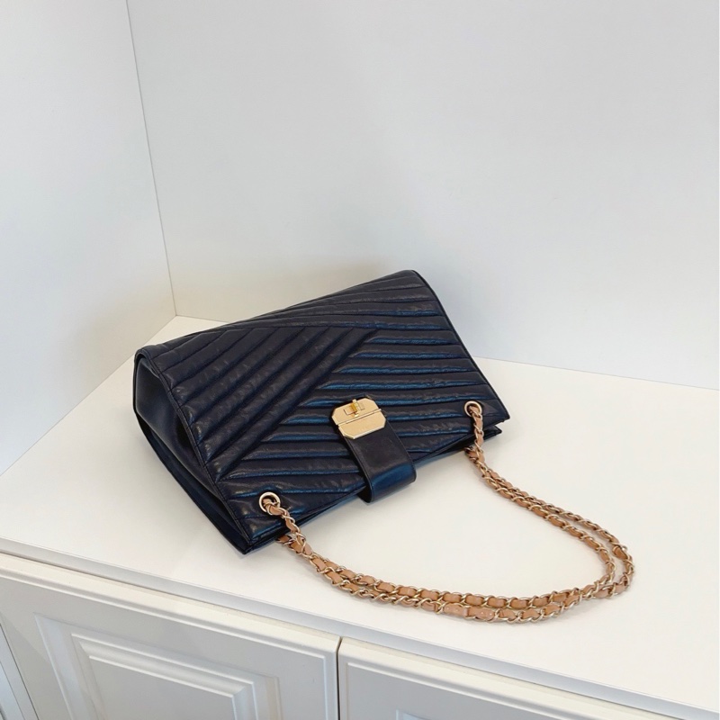 【98新🆕】Chanel 黑金V紋2.55牛皮鏈條tote托特包-4