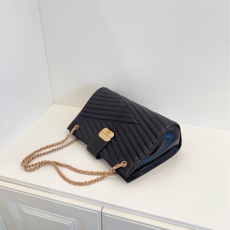【98新🆕】Chanel 黑金V紋2.55牛皮鏈條tote托特包-6