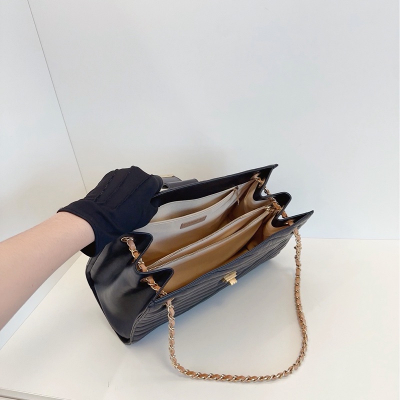【98新🆕】Chanel 黑金V紋2.55牛皮鏈條tote托特包-7