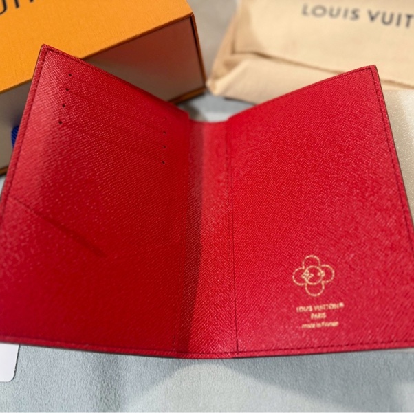 Louis Vuitton 護照封套名片夾 M12219 Candy Factory 聖誕限定-6