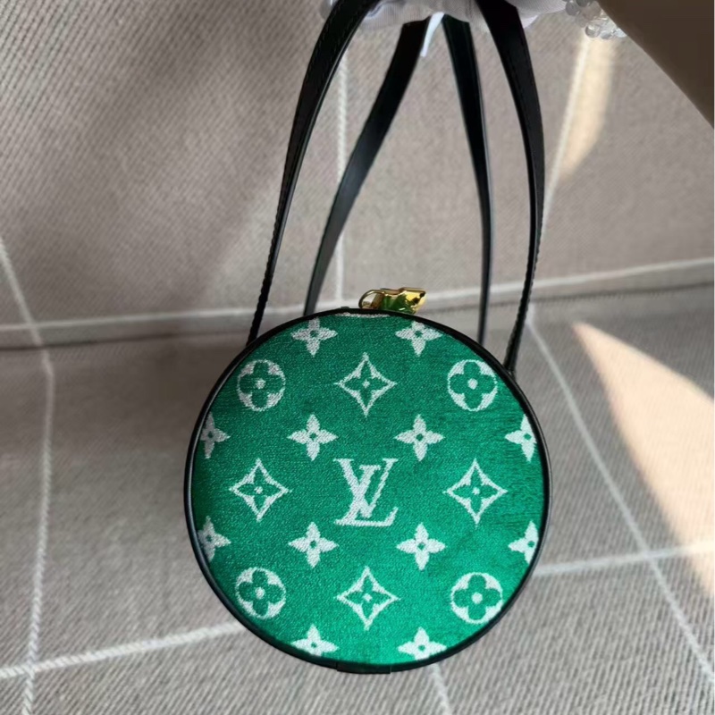 Lv match系列圓筒手提包綠色絲絨限定巴比龍 單肩包,芯片款,尺寸:27x14cm-9