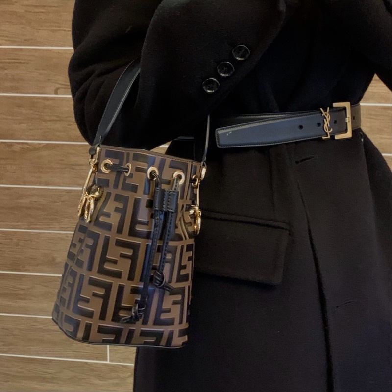 Fendi 女士 MON TRESOR迷你手提包均碼碼小號、12cm*10cm*18cm-4