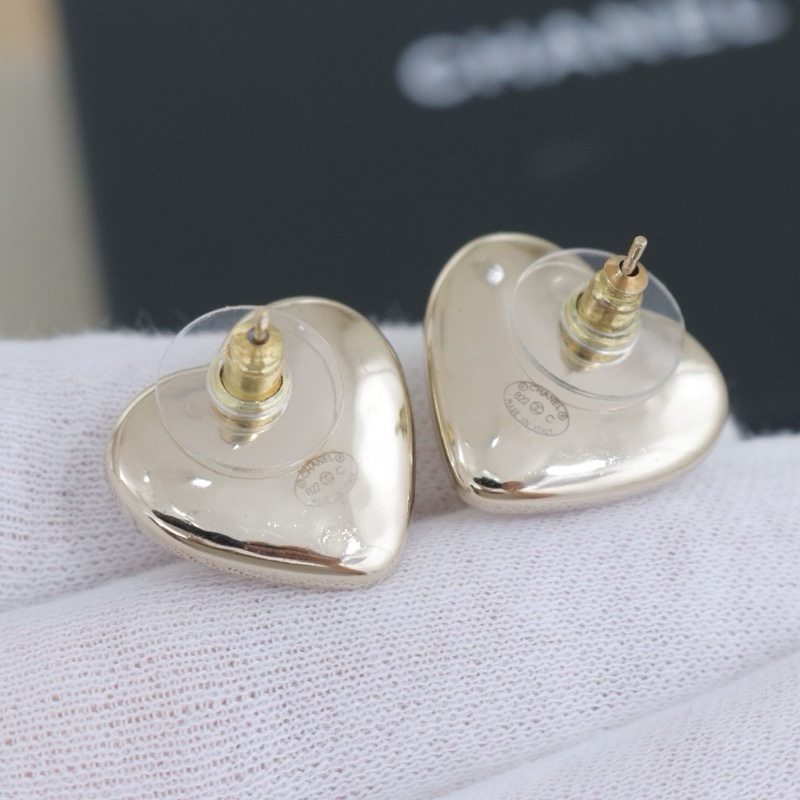 香奈兒22c爆款復古金邊珍珠愛心耳釘-10