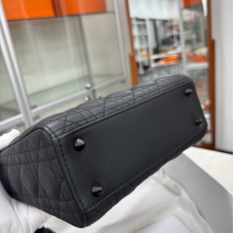 【全套除票】 Dior 磨砂黑 徽章肩帶四格戴妃手提包 斜挎包 單肩包-7