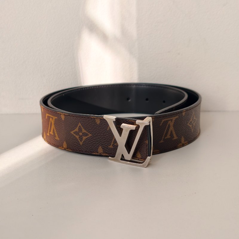 lv 路易威登 老花腰帶 銀扣 長 85cm, 寬 4cm 閒置成色-3