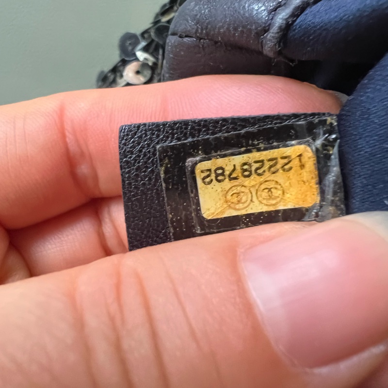 Chanel亮片包無卡-3