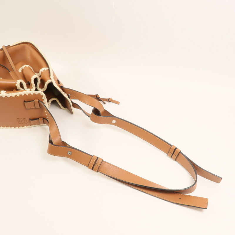 LOEWE 牛皮皮革Hammock銀扣手挽肩背兩用袋-10