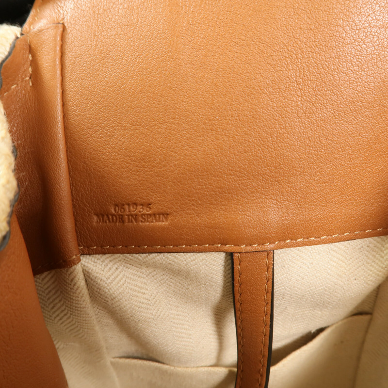 LOEWE 牛皮皮革Hammock銀扣手挽肩背兩用袋-13