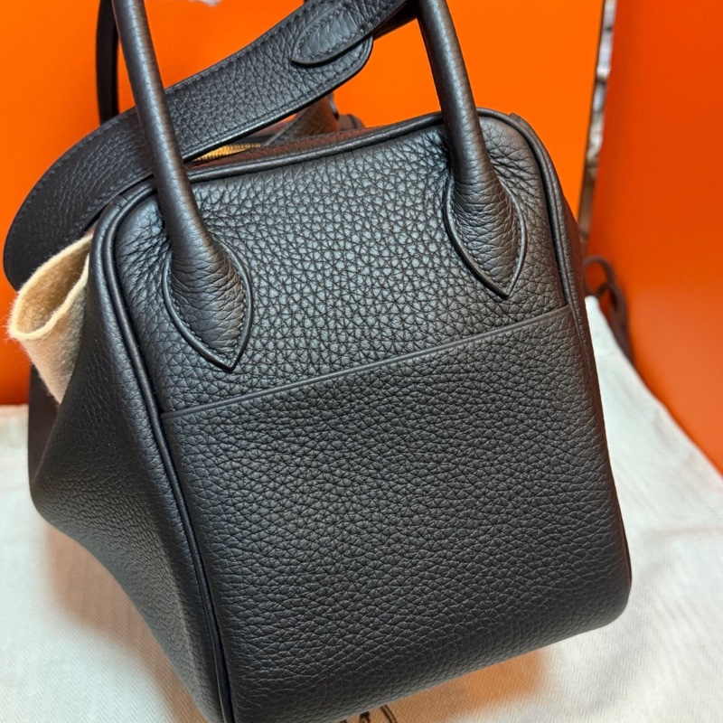 愛馬仕Hermes Lindy26黑金 k刻 單肩包-2