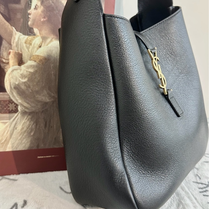 【全🆕】YSL hobo small LE5A7 黑金色 Logo粒面牛皮 Hobo 小號 small Black單肩包 手提包-2