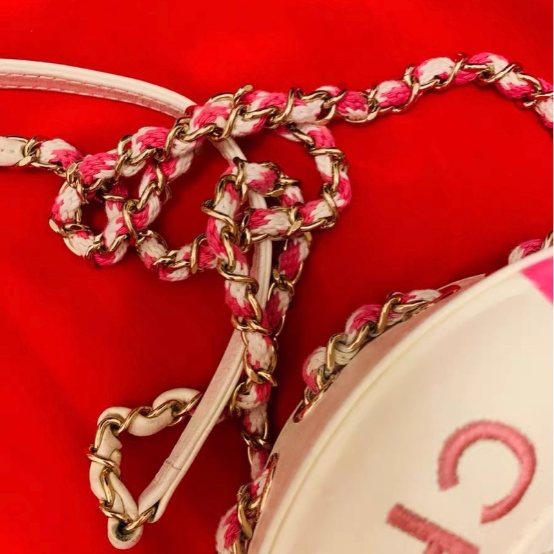 Chanel包玫紅色沒卡，黑色有卡-1