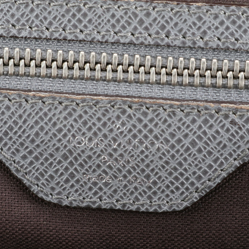 路易威登 Taiga Vasili PM Glacier M32641 男士皮革兩用商務單肩包-8