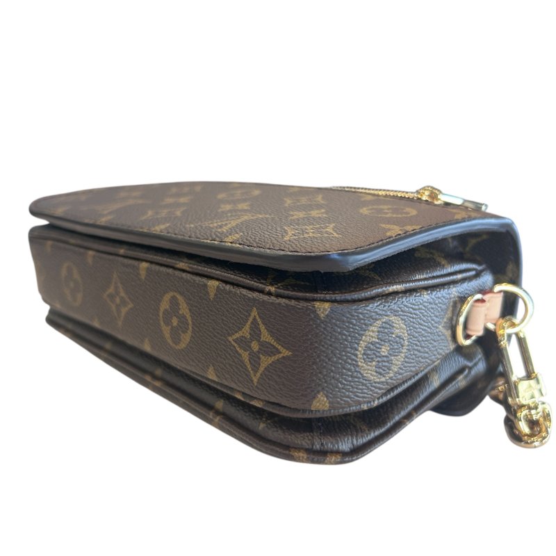 LV字紋橫版小郵差二用包-6