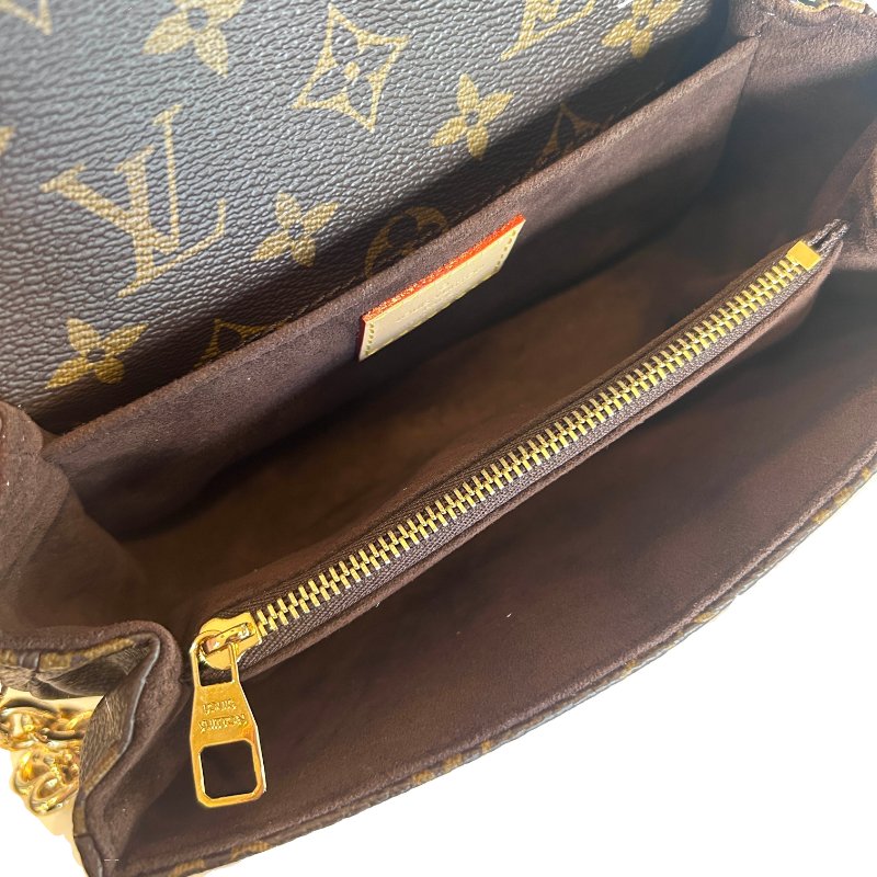 LV字紋橫版小郵差二用包-8