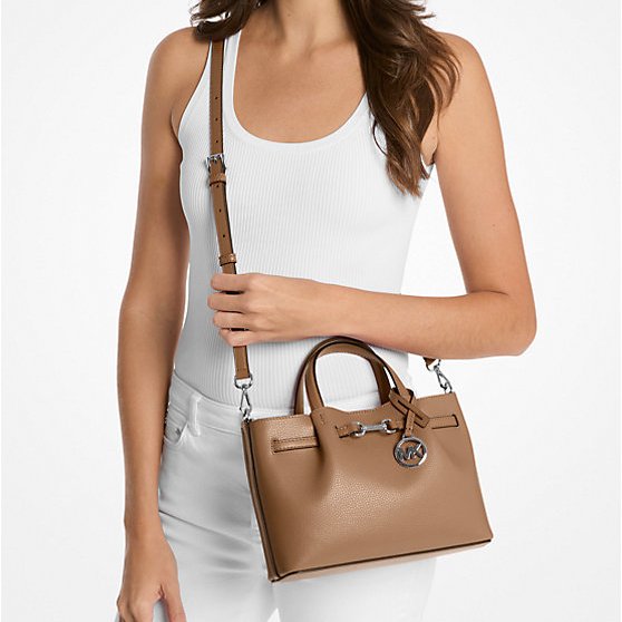 【Michael Kors】專櫃經典款 Carson 荔枝紋防刮皮革斜背/手提兩用包(雙色可選)-5