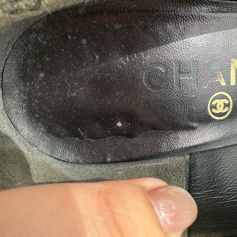 💖超級有質感 Chanel 黑色霧面麂皮高跟鞋-10