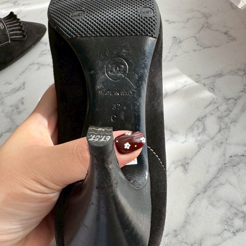 💖超級有質感 Chanel 黑色霧面麂皮高跟鞋-13