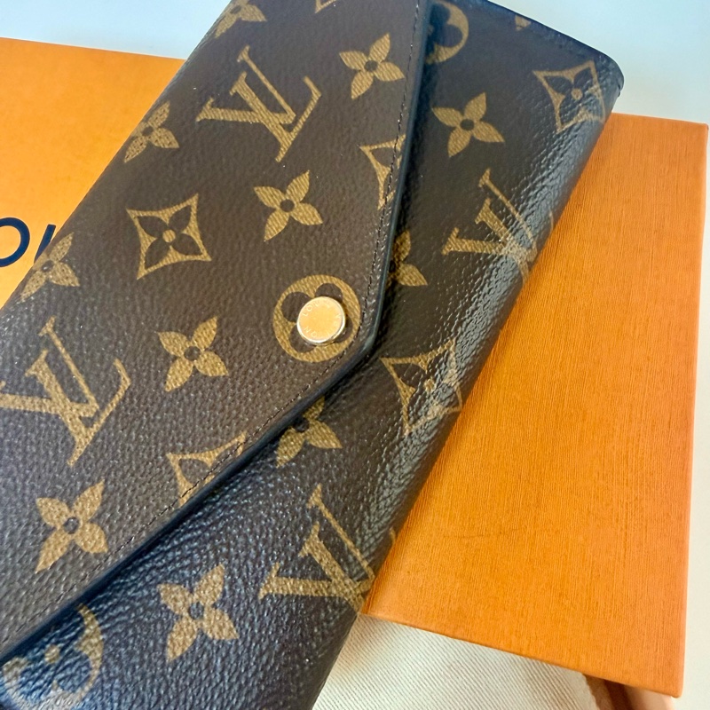 ✔️LV Louis Vuitton 路易威登 Monogram M62235 Sarah 金釦長夾/櫻花粉-3