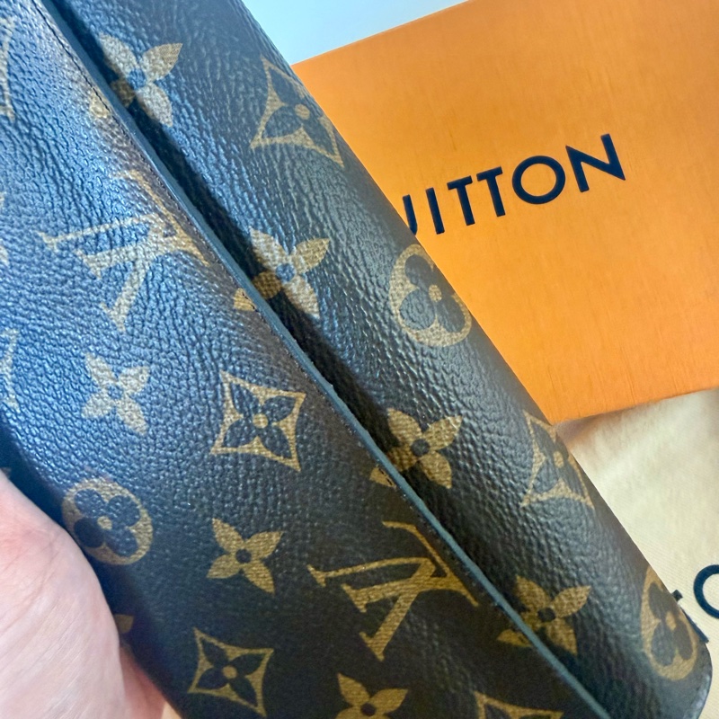 ✔️LV Louis Vuitton 路易威登 Monogram M62235 Sarah 金釦長夾/櫻花粉-28
