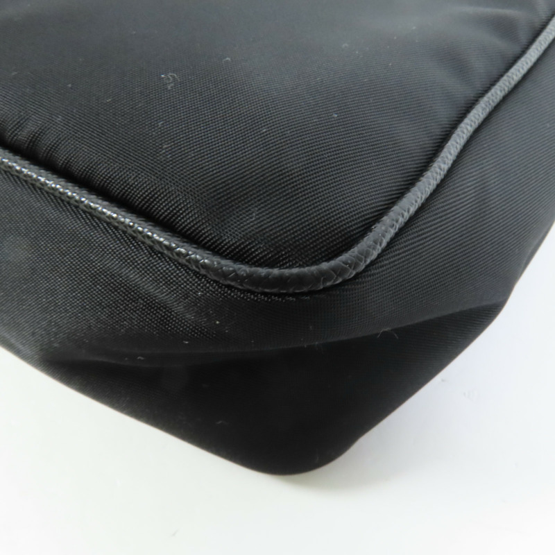 PRADA 尼龍Re-Edition 2005金扣手挽袋-12