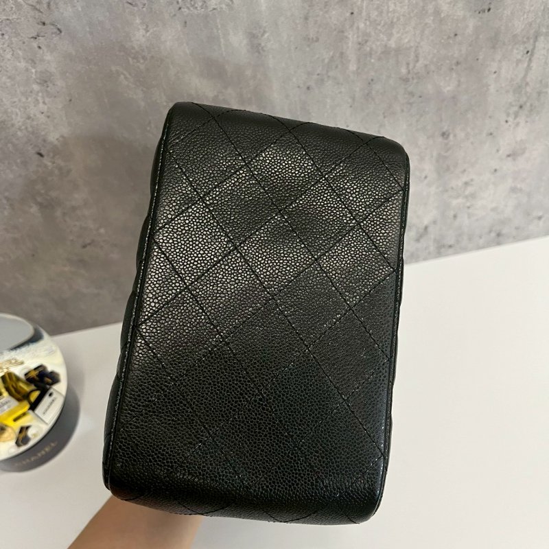 Chanel mini tote 黑金荔枝牛 晶片款-4