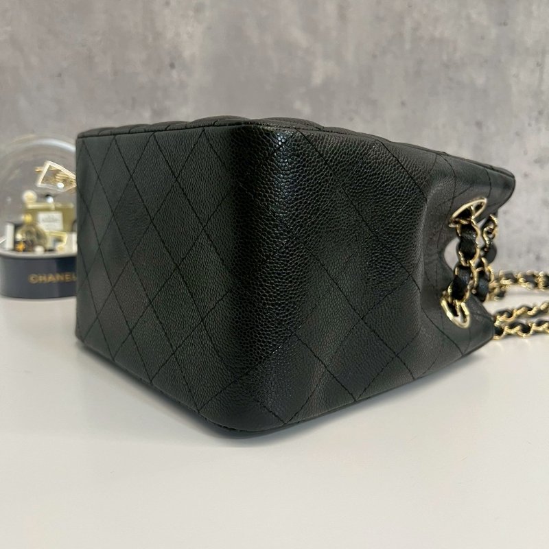 Chanel mini tote 黑金荔枝牛 晶片款-6