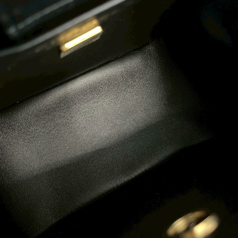 Chanel mini tote 黑金荔枝牛 晶片款-7