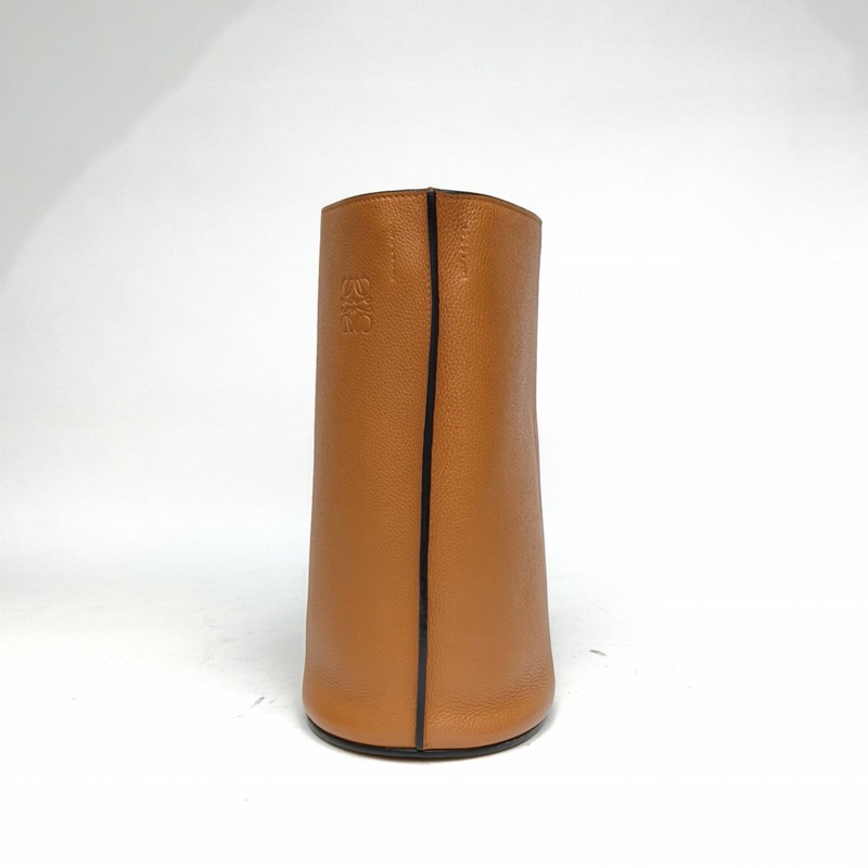 LOEWE 焦糖色牛皮金扣getepucketbag水桶包肩背包-1