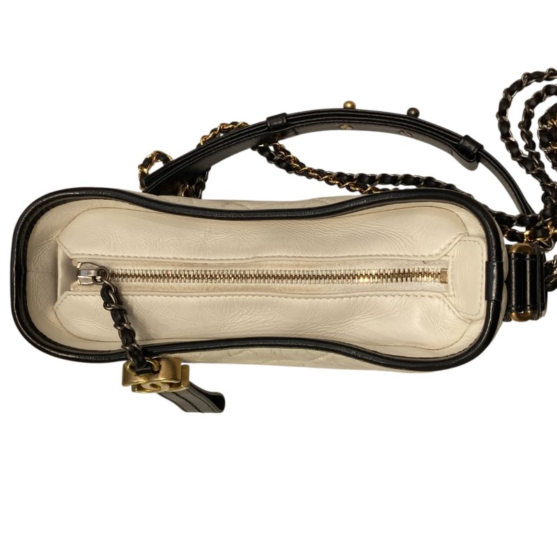 CHANEL 香奈兒 A91810 Gabrielle Hobo 羊皮 肩背包 拚色 雙色鍊-6