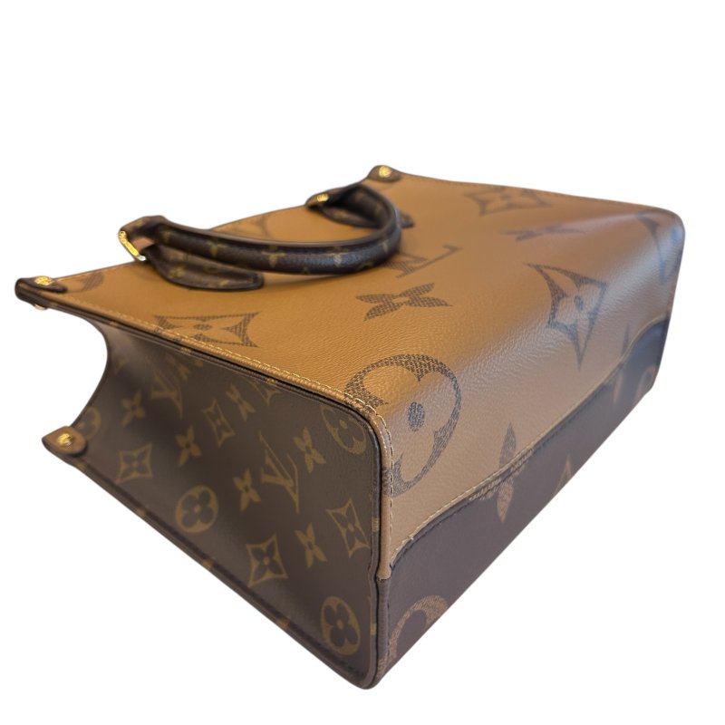 LV雙色大字紋ON THE GO兩用包/小款-6