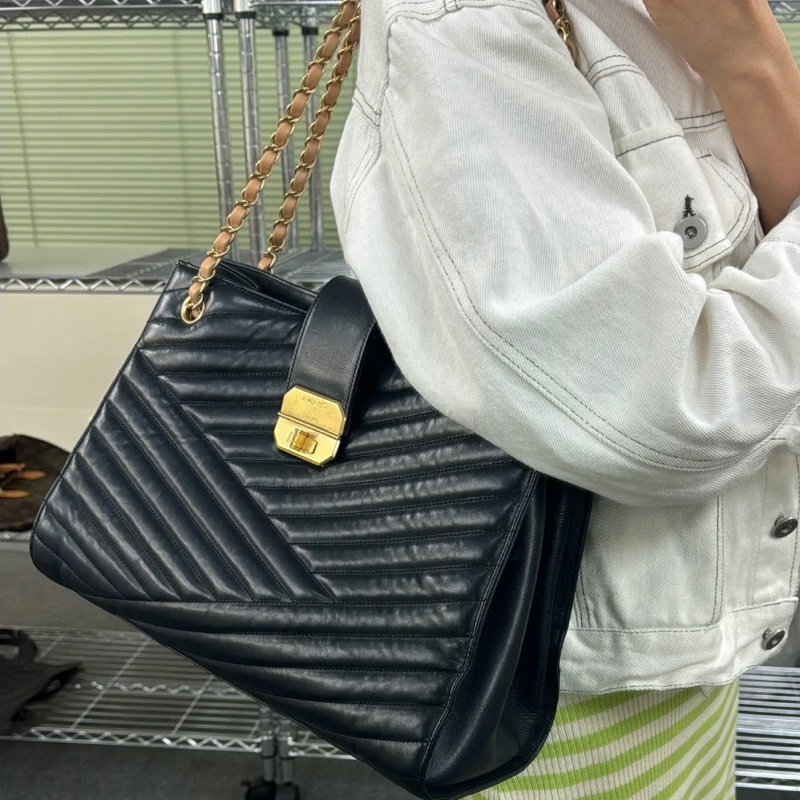 ✨Chanel 2.55 牛皮鏈條tote 98新 經典復古 容量Max🖤-0