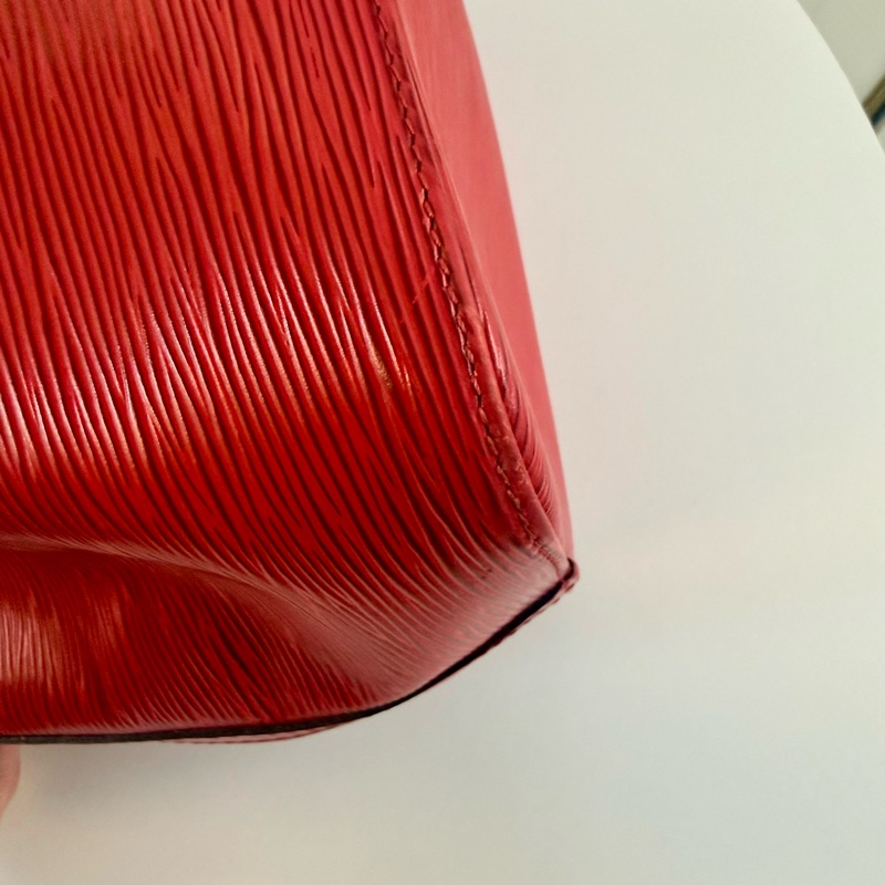 ✔️LOUIS VUITTON LV 路易威登 Epi Noe 水波紋水桶包/紅-8